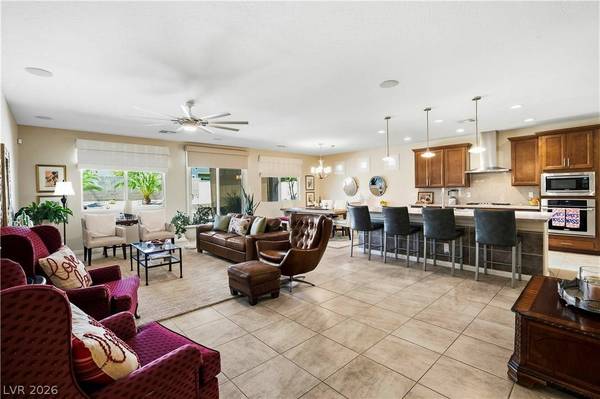 6217 Starflare ST, Las Vegas, NV 89148
