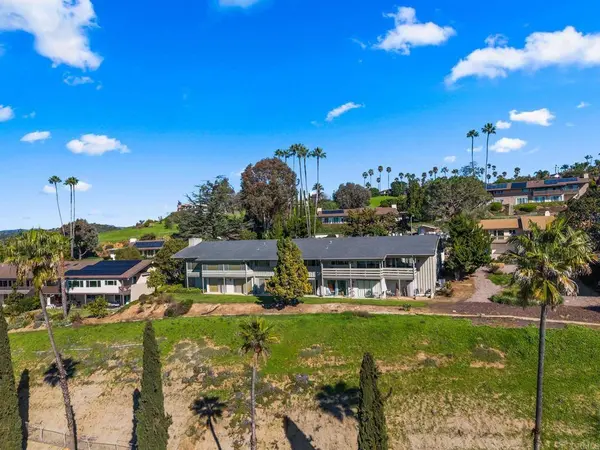 32 Via Casitas, Bonsall, CA 92003