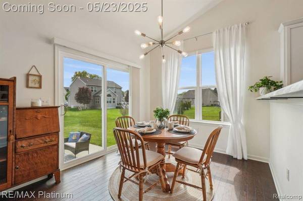 185 CRYSTAL WOOD Circle, Marion Twp, MI 48843