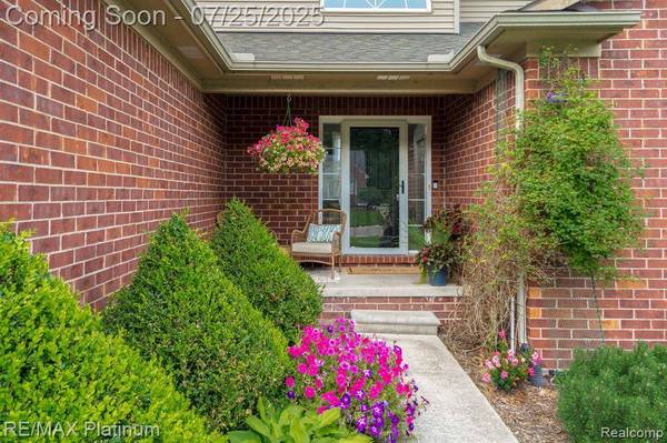 268 Crystal Court, Marion Twp, MI 48843