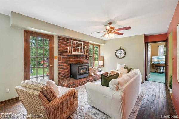 2581 Pepper Court, Hartland Twp, MI 48353