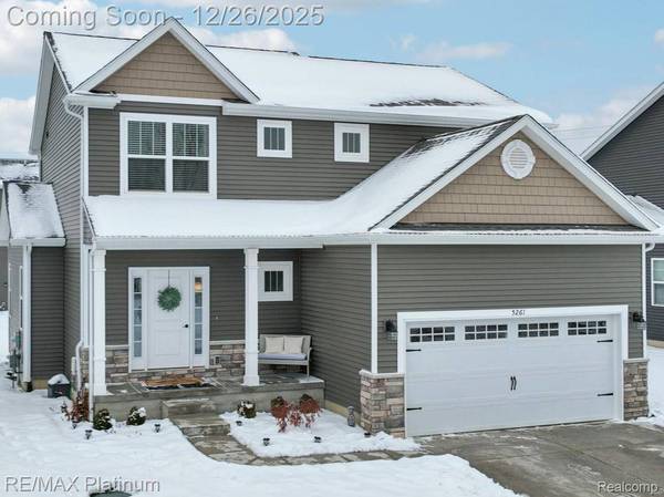 5261 Autumn Kirsten DR, Fowlerville, MI 48836