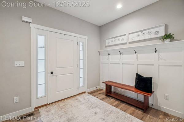 5261 Autumn Kirsten DR, Fowlerville, MI 48836