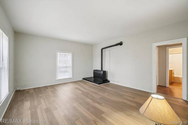 522 Fleming ST, Howell, MI 48843