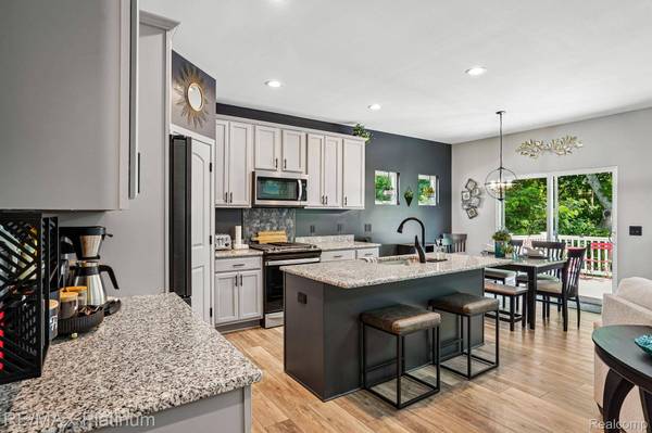 2963 Blue Sky DR, Oceola Township, MI 48843