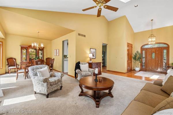 10688 Eagle Ravine DR, Brighton Township, MI 48114