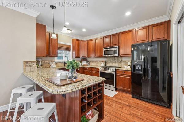 526 Kimball ST, Howell, MI 48855