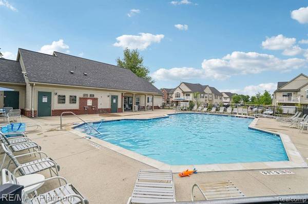 4122 HAMPTON RIDGE Boulevard, Genoa Twp, MI 48843