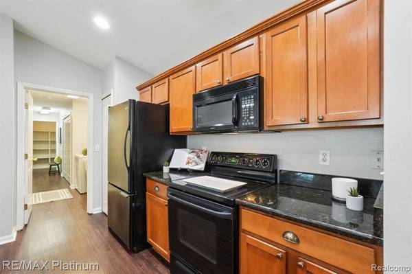 4122 HAMPTON RIDGE Boulevard, Genoa Twp, MI 48843