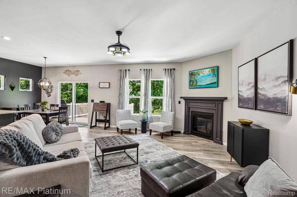 2963 Blue Sky DR, Oceola Township, MI 48843