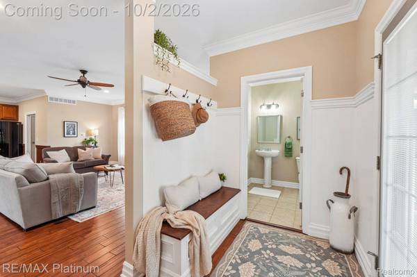 526 Kimball ST, Howell, MI 48855