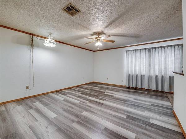 600 Oak Park DR, Choctaw, OK 73020