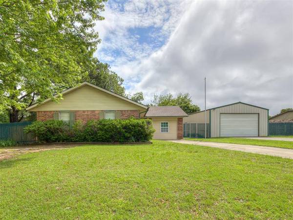 600 Oak Park DR, Choctaw, OK 73020