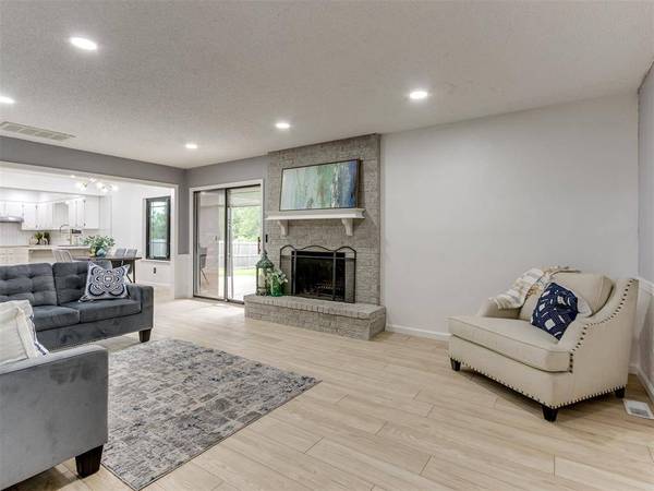 5412 Cloverlawn DR, Oklahoma City, OK 73135