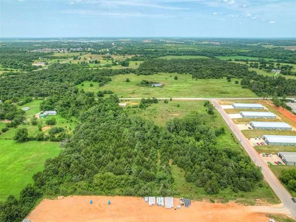 373 Howard BLVD, Harrah, OK 73045