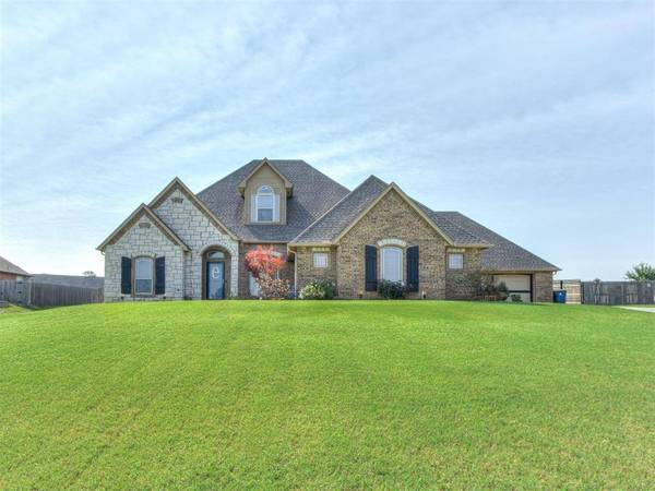 886 Silver Chase DR, Choctaw, OK 73020