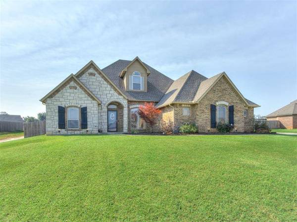 886 Silver Chase DR, Choctaw, OK 73020