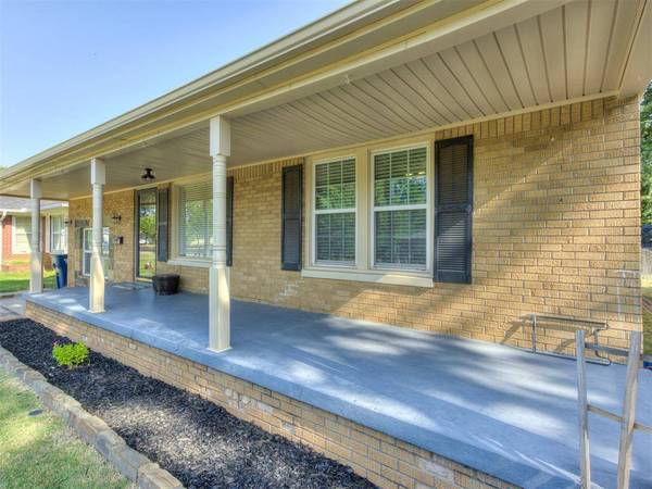 108 E Pulaski ST, Shawnee, OK 74804