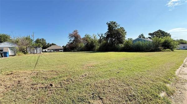 10359 Le Jean DR, Midwest City, OK 73130