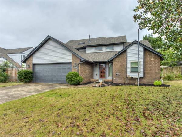 3229 Bismarc LN, Norman, OK 73072
