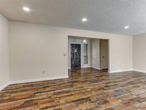 15240 Edna RD, Oklahoma City, OK 73165