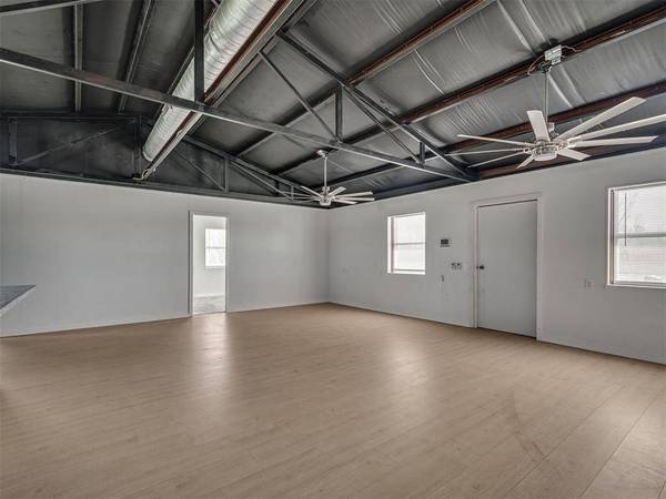 1018 County Street 2937, Tuttle, OK 73089