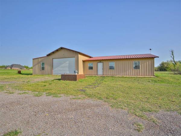 1018 County Street 2937, Tuttle, OK 73089