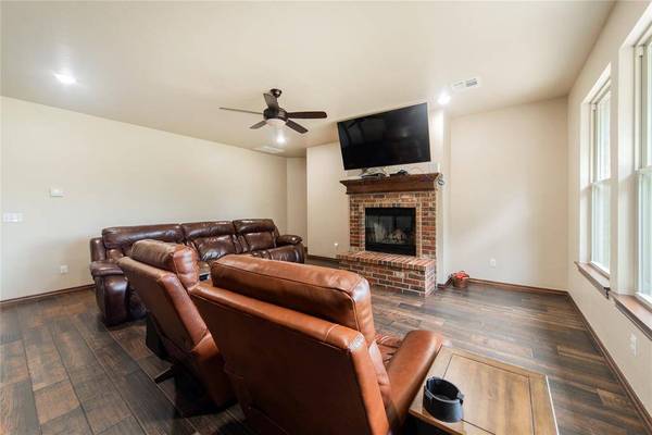 13717 E Wilshire BLVD, Jones, OK 73049