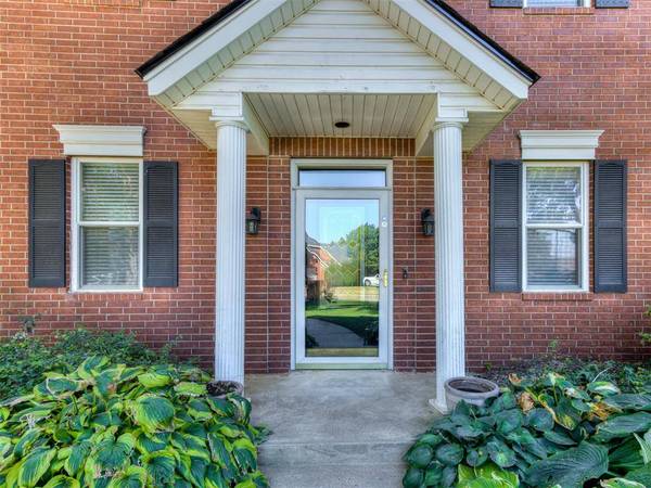 1232 Three Oaks CIR, Midwest City, OK 73130