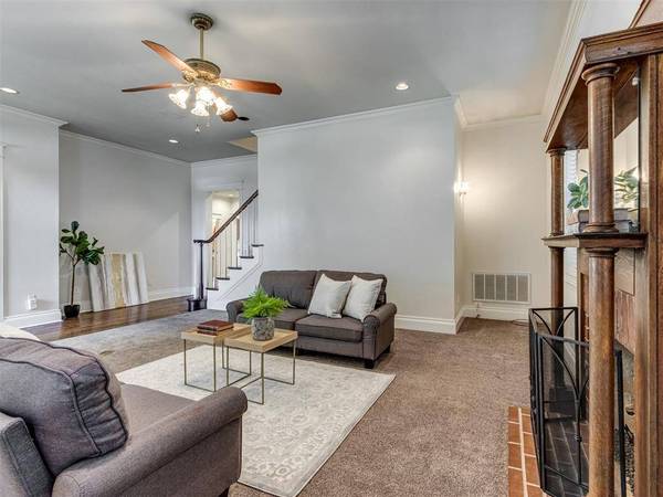 1232 Three Oaks CIR, Midwest City, OK 73130