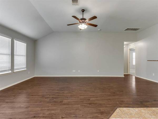 901 Blue Fish RD, Norman, OK 73069