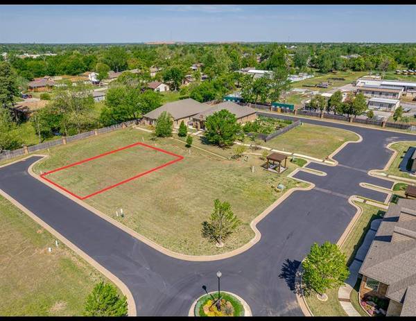 9227 Joan DR, Midwest City, OK 73130