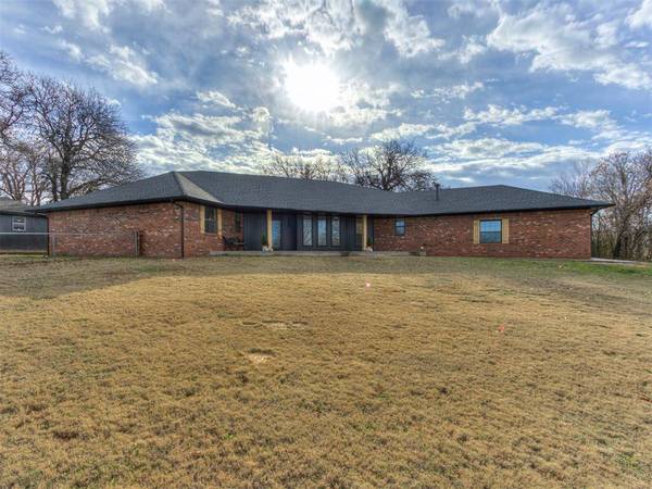 13374 Tamarack PL, Choctaw, OK 73020