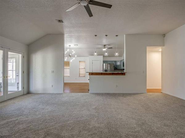 11517 Sherwood CT, Midwest City, OK 73130