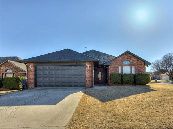 12528 SW 13th ST, Yukon, OK 73099