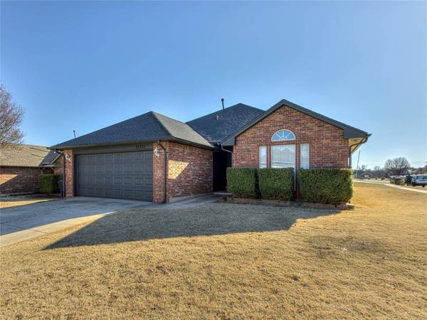12528 SW 13th ST, Yukon, OK 73099