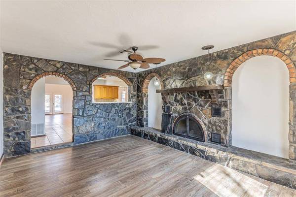 9125 E Tecumseh RD, Norman, OK 73026