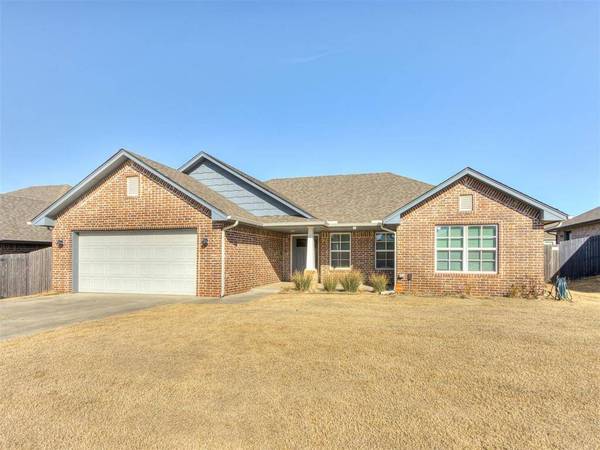 1910 Glenbrook DR, Shawnee, OK 74804