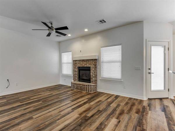 1910 Glenbrook DR, Shawnee, OK 74804
