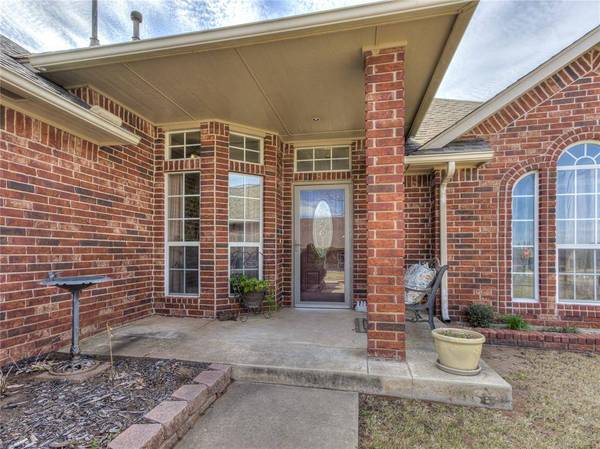 519 Slim DR, Midwest City, OK 73130