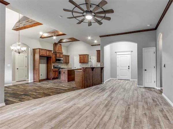 20647 Frontier AVE, Harrah, OK 73045