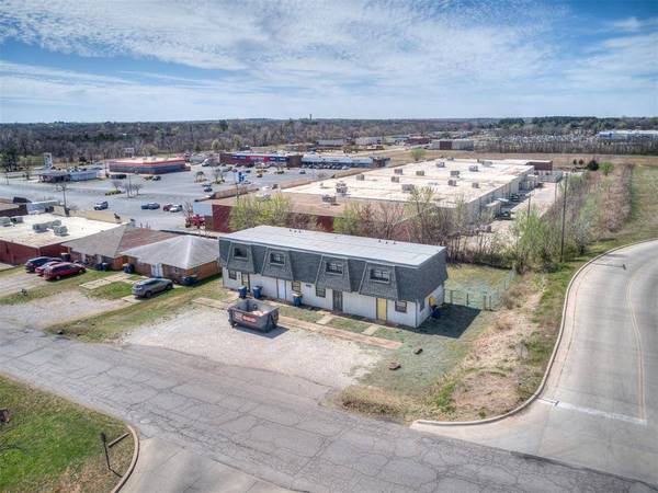 2515 Harper RD, Choctaw, OK 73020