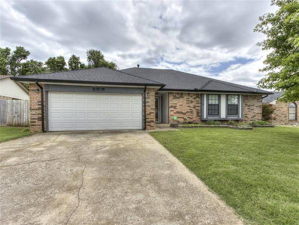 10508 Songbird LN, Midwest City, OK 73130