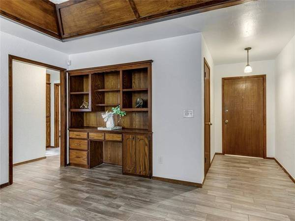 10508 Songbird LN, Midwest City, OK 73130