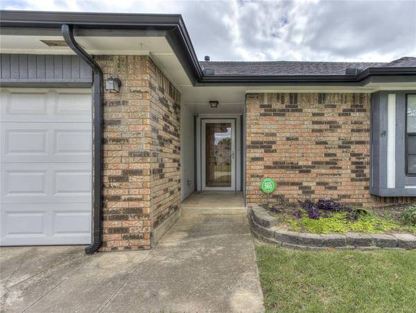 10508 Songbird LN, Midwest City, OK 73130