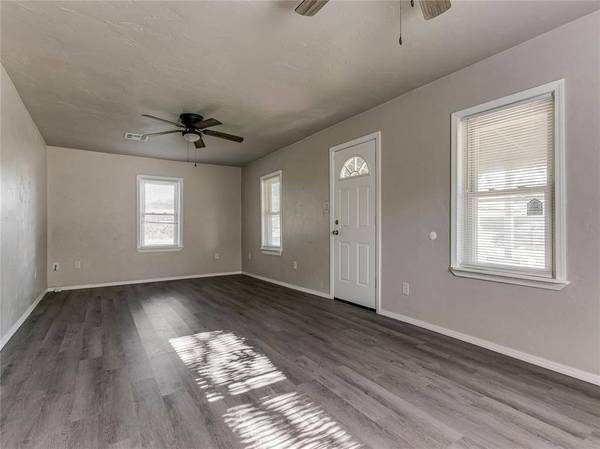 10244 Saint Patrick DR, Midwest City, OK 73130