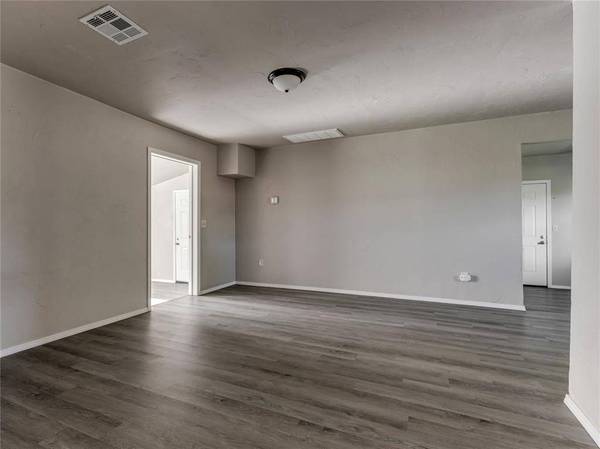 10244 Saint Patrick DR, Midwest City, OK 73130