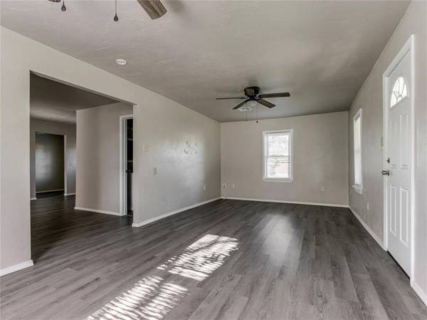 10244 Saint Patrick DR, Midwest City, OK 73130