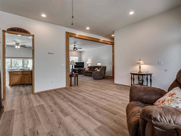 43447 Cobblestone WAY, Tecumseh, OK 74873