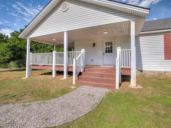 2419 Brewer ST, Choctaw, OK 73020